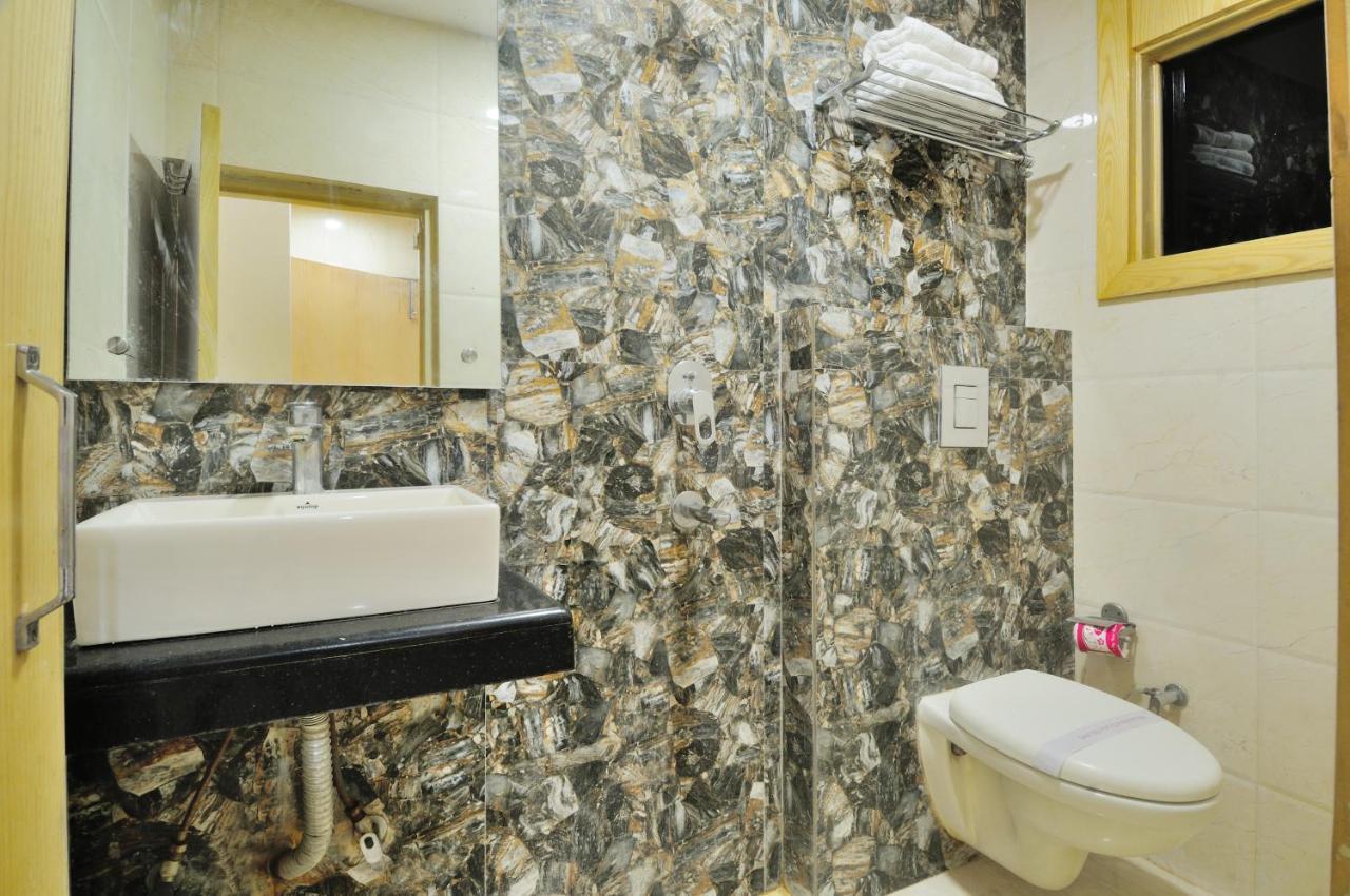 Hotel Prince Palace Deluxe - Paharganj - New Delhi Exterior photo